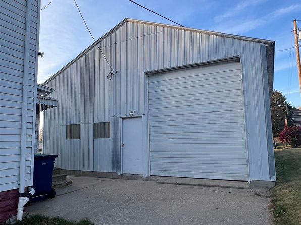 304 6th St, Victor, IA 52347