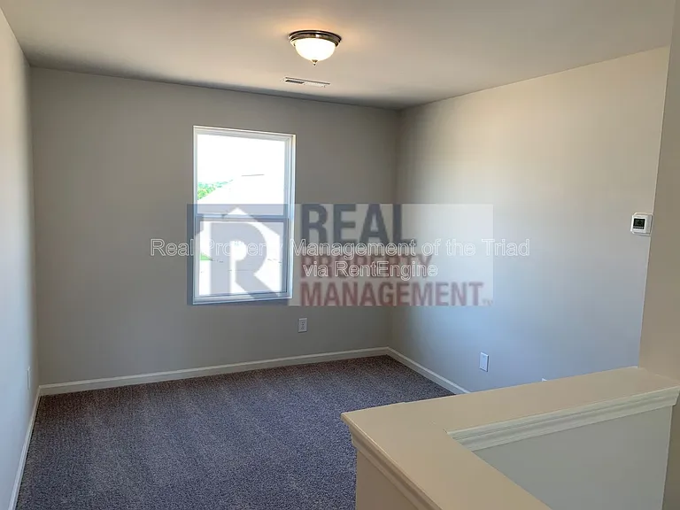 4100 Devonwood Ct — Photo 10