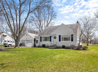 2518 Fix Rd, Grand Island, NY 14072