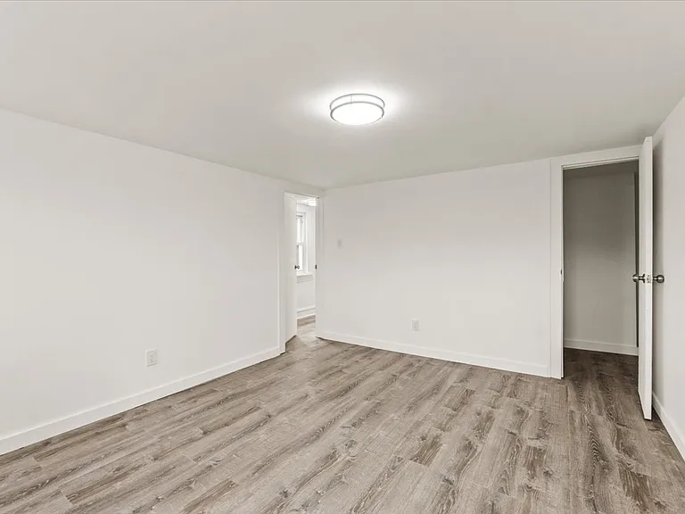 402 River St — Photo 14