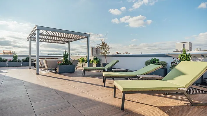 Rented by Nooklyn NYC LLC | media 83