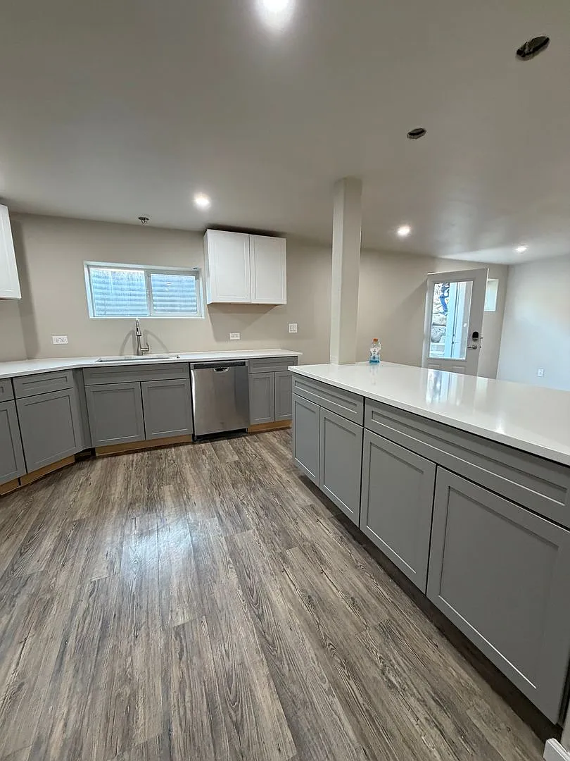 Building Photo - 3950 1/2 Sky Ranch Dr