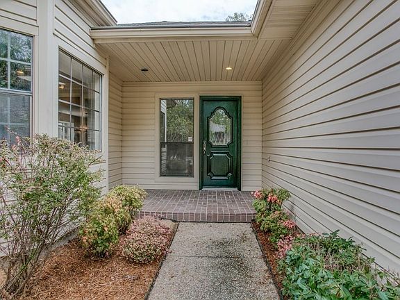3rd image of 6108 Copperhill Dr