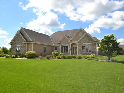 N75W28587 Stillwater Ct, Hartland, WI, 53029