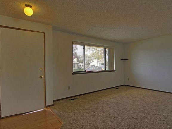 3rd image of 4217 E Marietta Ave