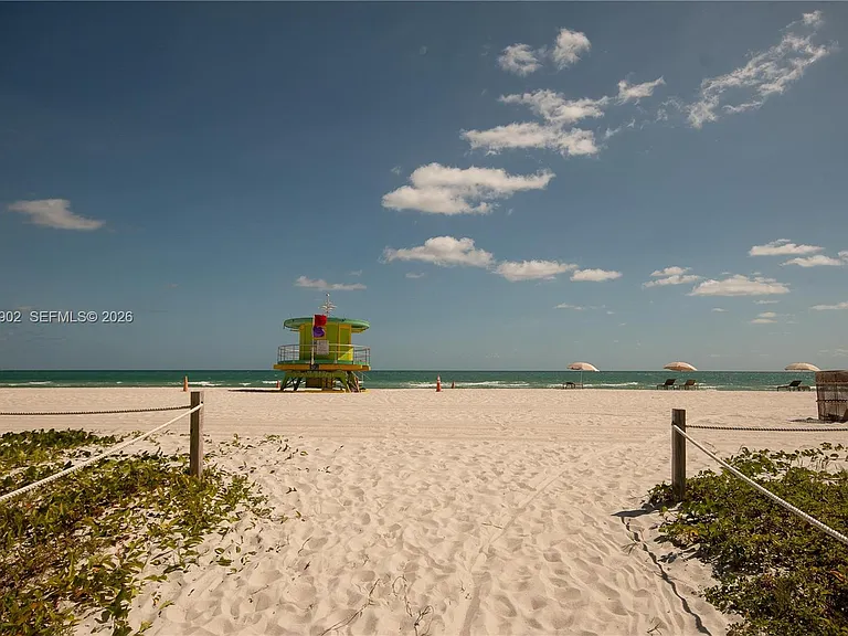 5757 Collins Ave #703 — Photo 31