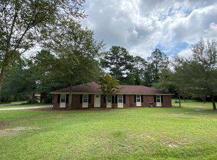 596 N Jefferson St, Lyons, GA 30436