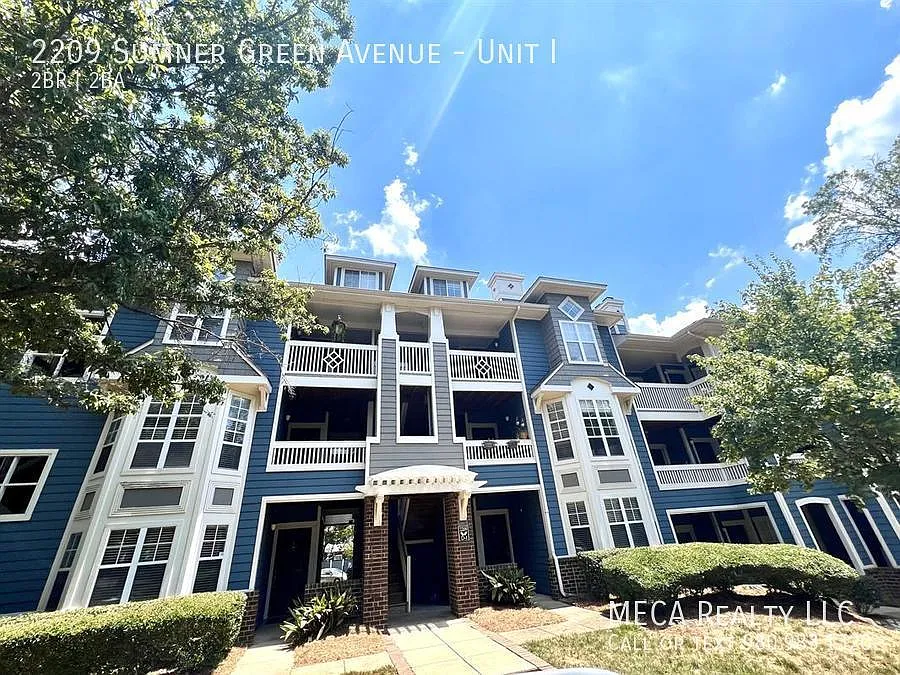 2209 Sumner Green Avenue Unit I — Photo 1
