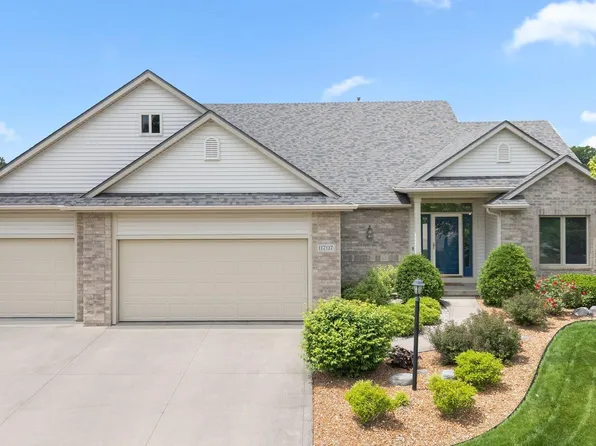 11707 Island Cove Dr, Fort Wayne, IN 46845