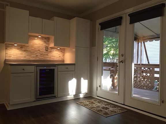 2nd image of 1263 Carriage Park Dr