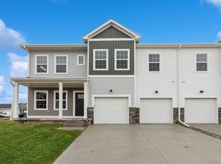 9660 Starview Dr, West Des Moines, IA 50266