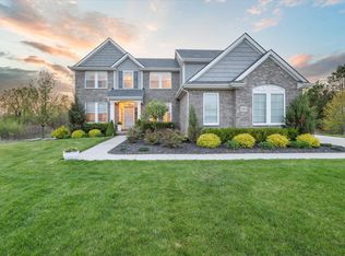 59810 Mallory Ln, South Lyon, MI 48178