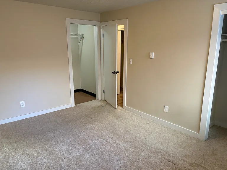 5017 Sand Point Pl NE — Photo 25