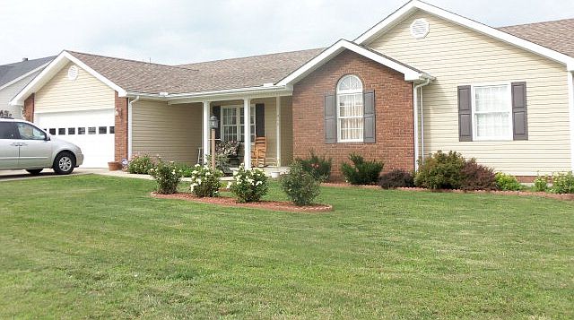 1st image of 815 Navaho Dr
