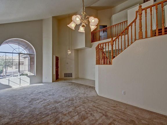 3rd image of 383 W Calle De Caballos