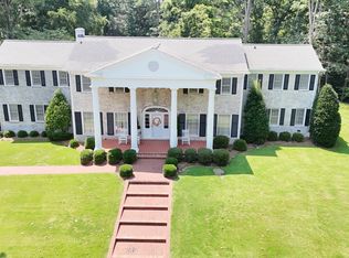 270 Dogwood Ln, Elberton, GA 30635