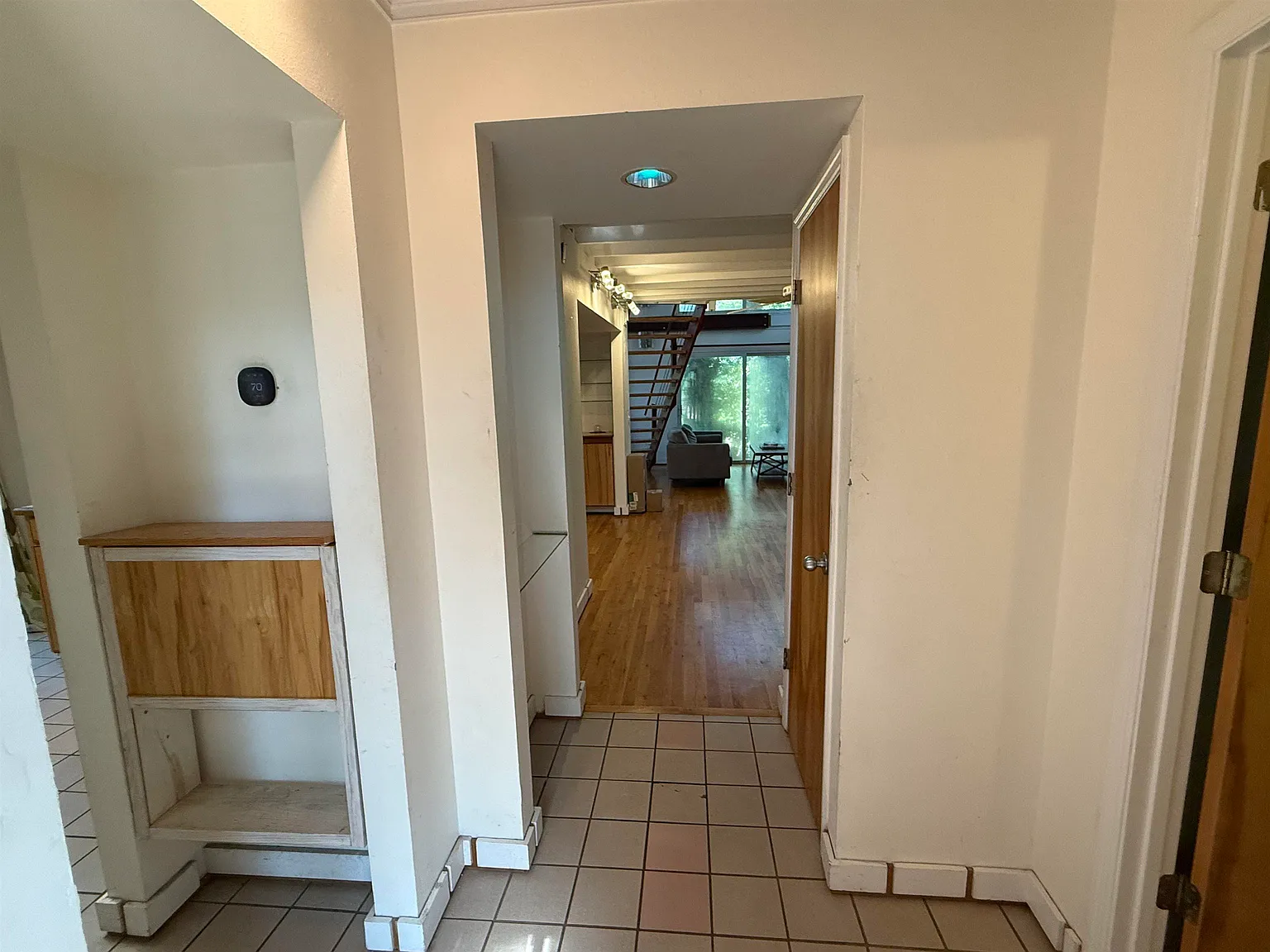 4 bed, 3.5 bath, 1997 sqft, $2,500 — Photo 3