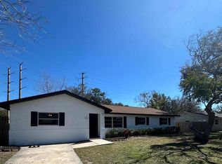 2211 Sunny View Dr, Oviedo, FL 32765