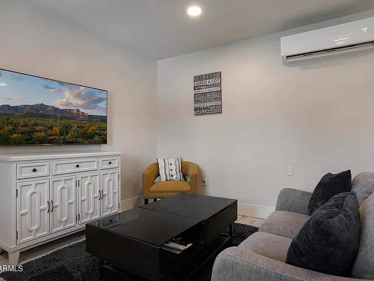 2235 E Heatherbrae Dr — Photo 34