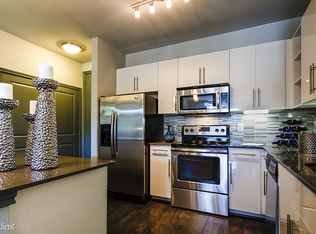 5152 Richmond Ave, Houston, TX 77056