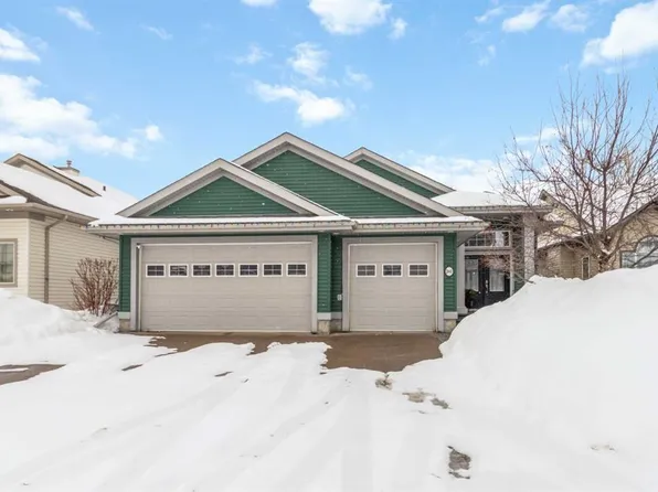 240 W Lindstrom Cres, Wood Buffalo, AB T9K 2S5