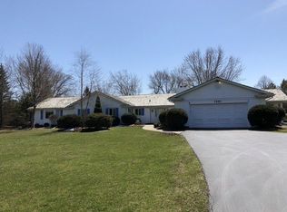 1861 Hilltop Ln, Bannockburn, IL 60015