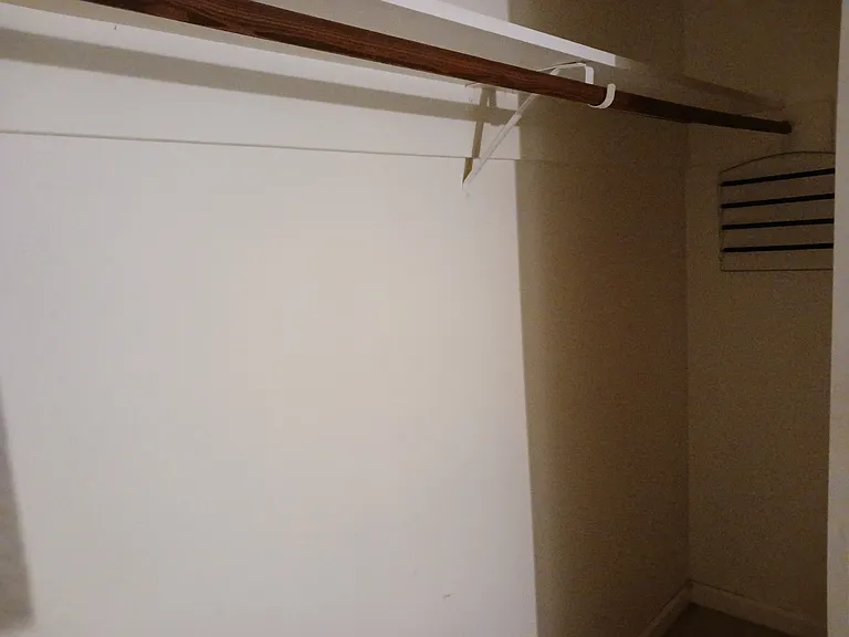 101 Hagar Ct — Photo 2