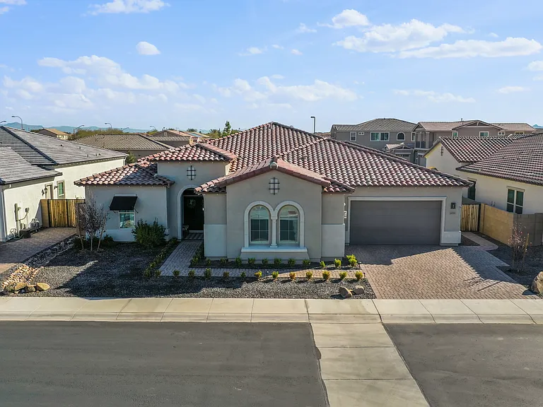 4061 S Emerald Dr — Photo 17