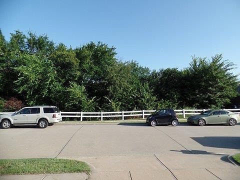 3rd image of 1621 Heatherknoll Ln
