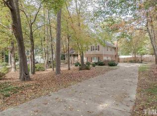 8909 Brookstone Ct, Raleigh, NC 27615