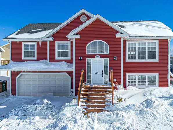 142 Essex Cres, Charlottetown, PE C1E 0G8