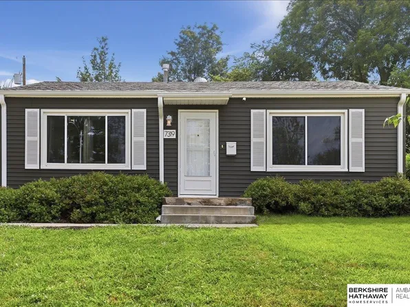 7319 S 41st Ave, Bellevue, NE 68147