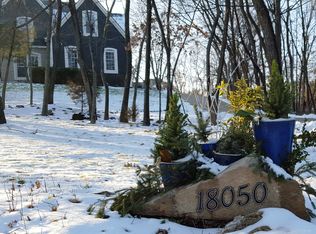 18050 Canterbury Rd, Stilwell, KS 66085