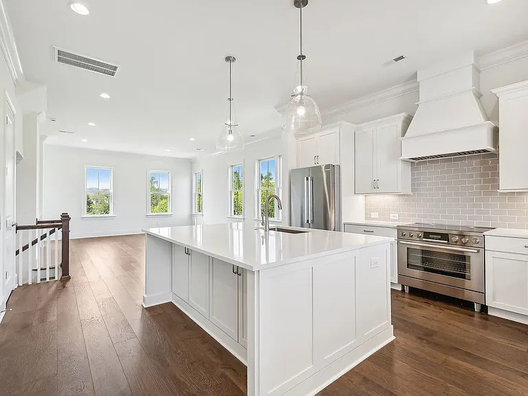 3024 Wynn Cir — Photo 5