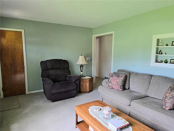 5th image of 134 Creek Hill Ln