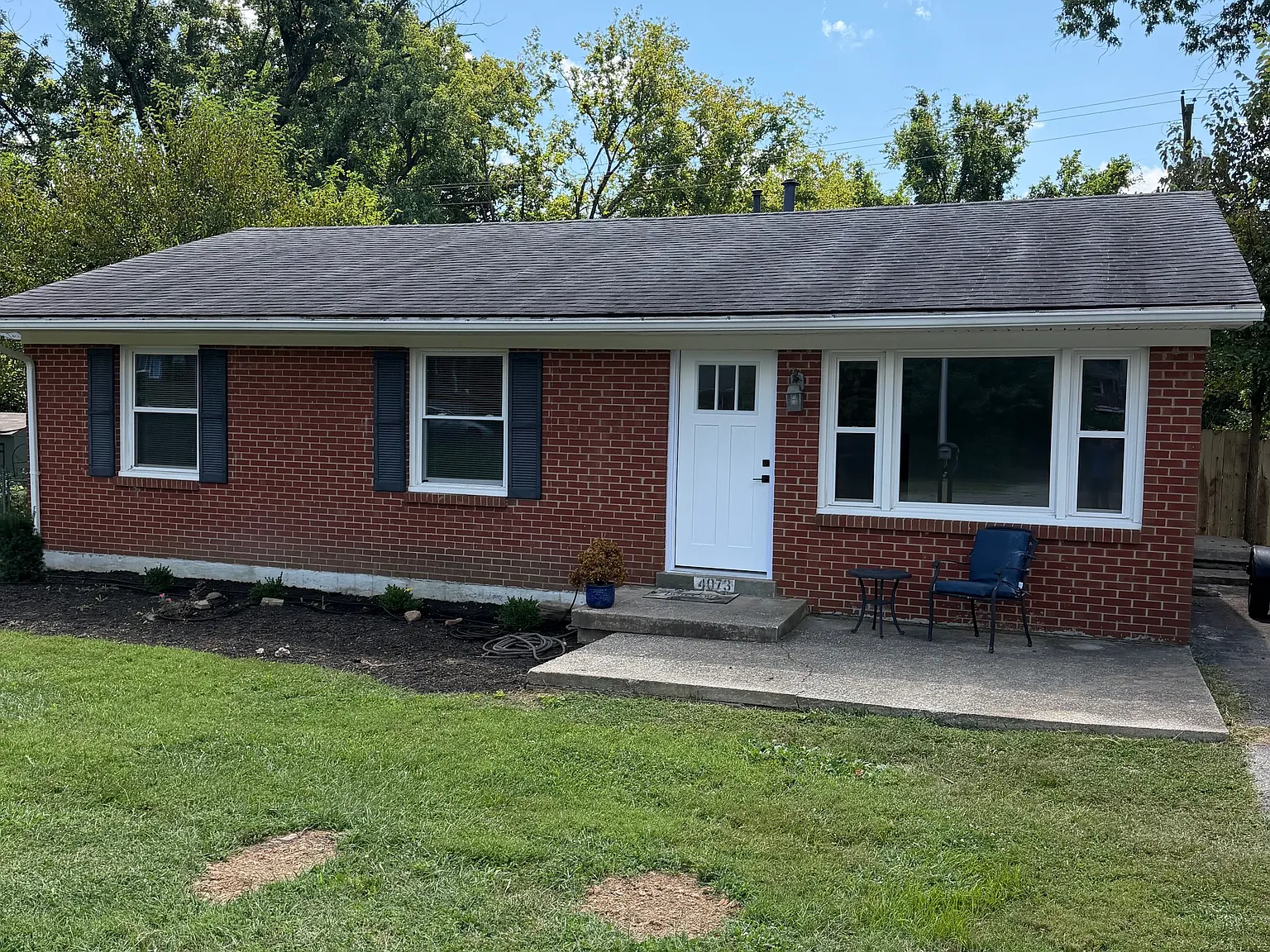 3 bed, 1000 sqft, $1,825 — Photo 1