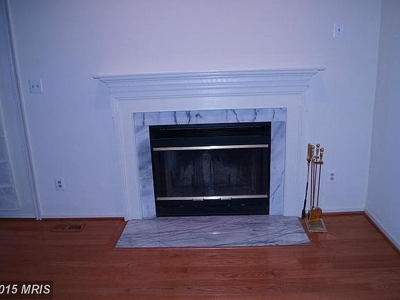 Mail level fire place