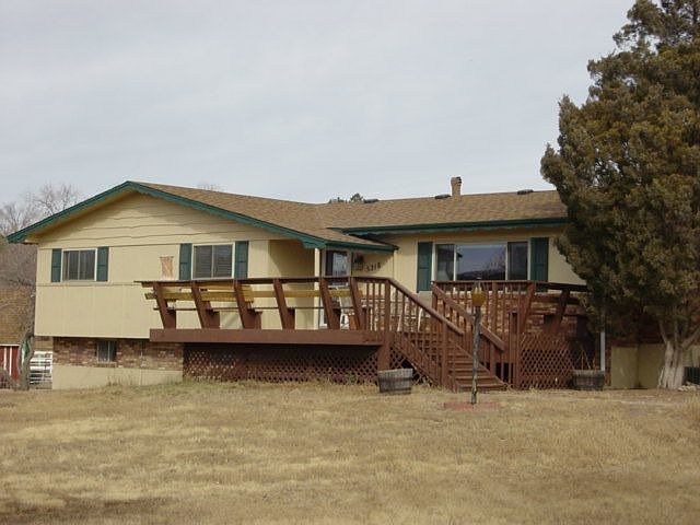 Comfortable rancher on 1 acre horse zoned lot