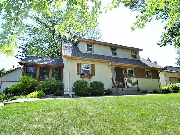 2nd image of 2754 Gerald Ave