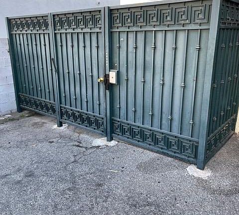 4th image of 3543 Overland Ave APT 2