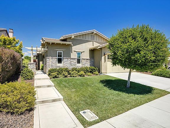 2nd image of 15130 La Alameda Dr