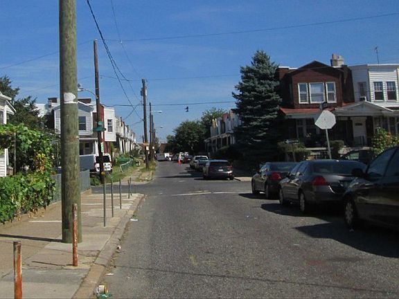 5th image of 130 E Albanus St