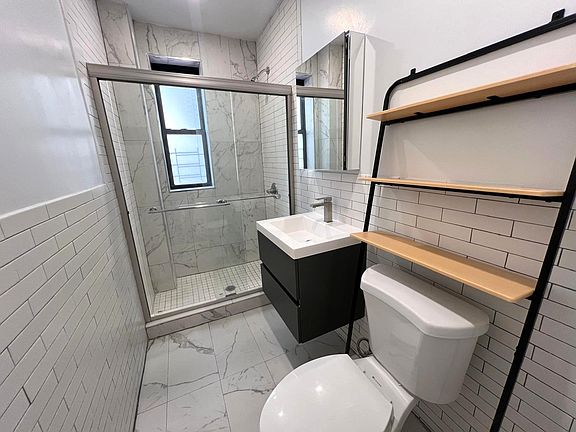 4th image of 3139 Broadway #2