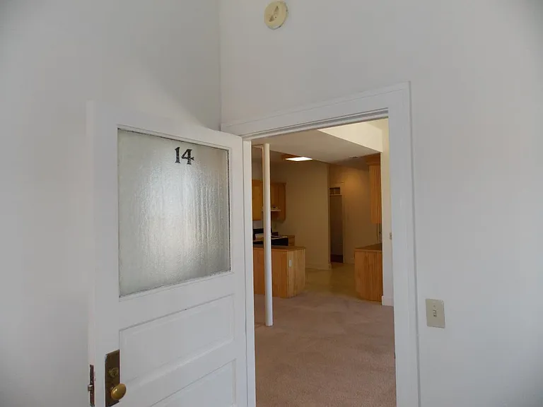 135 N College Ave — Photo 8