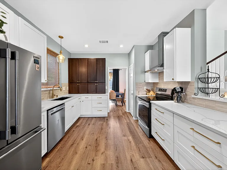 1011 Aylesbury Dr — Photo 21