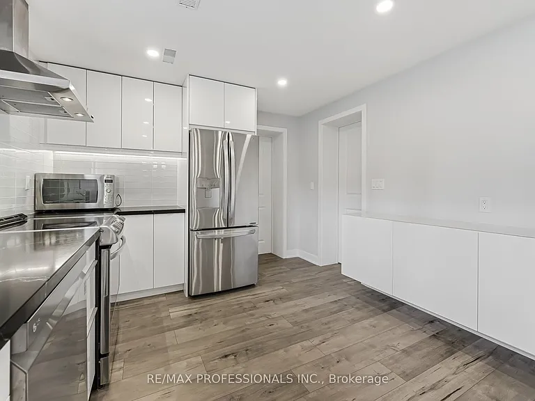 10 Boxwood Rd — Photo 14