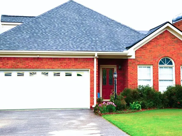 1970 Stockton Walk Ln, Snellville, GA 30078