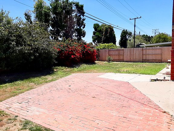 Fully fenced back yard.