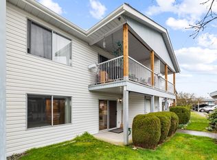 32691 Garibaldi Dr #5, Abbotsford, BC V2T 5T7