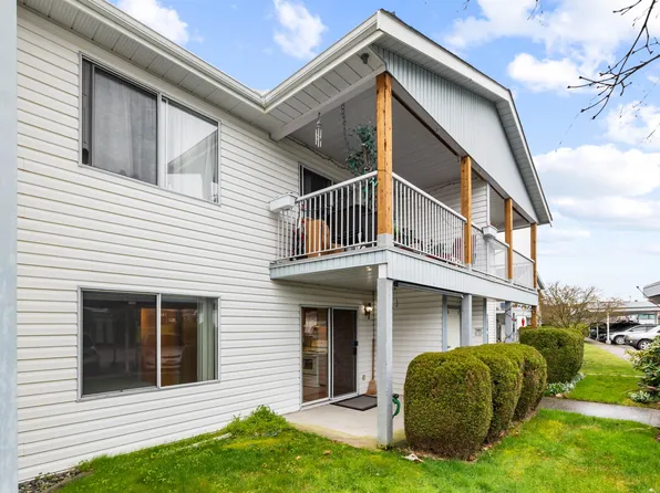 32691 Garibaldi Dr #5, Abbotsford, BC V2T 5T7